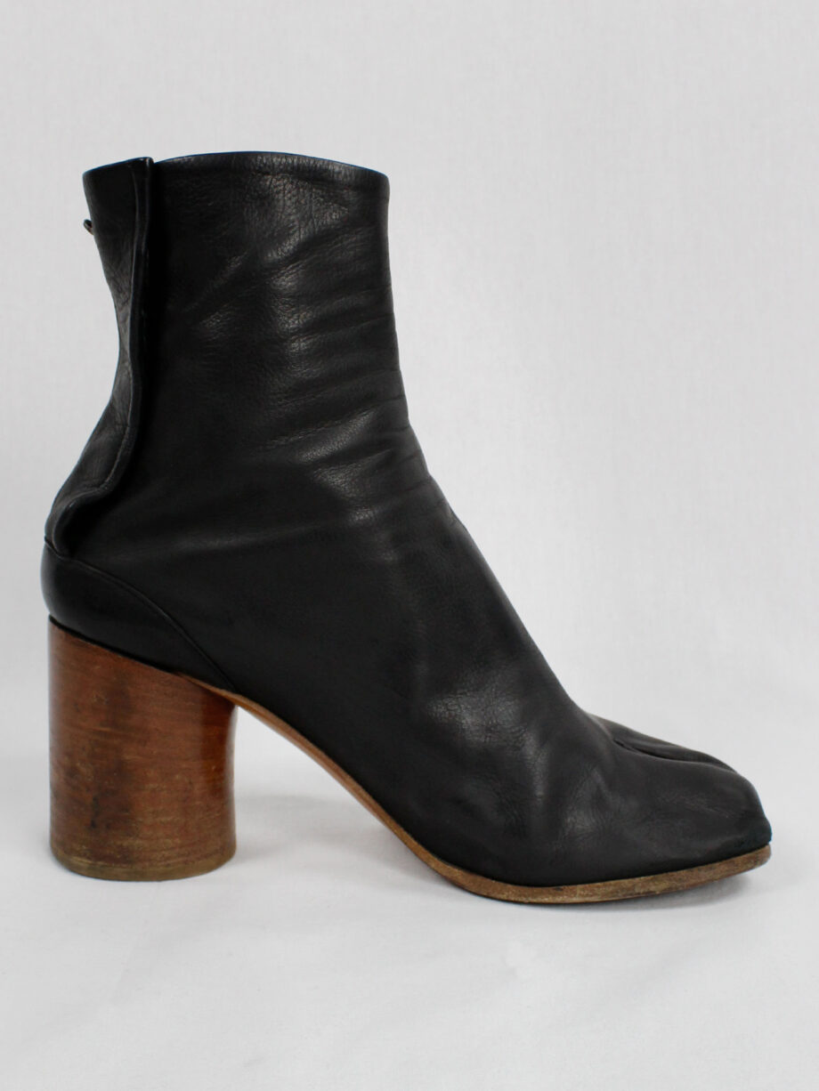vintage Maison Martin Margiela black tabi boots with wooden heel spring 2013 (1)