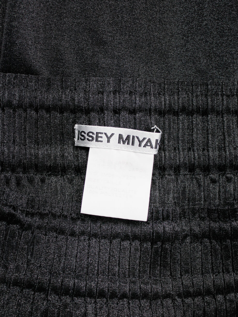 Issey Miyake black pleated sarouel trousers made of two different layers (6)