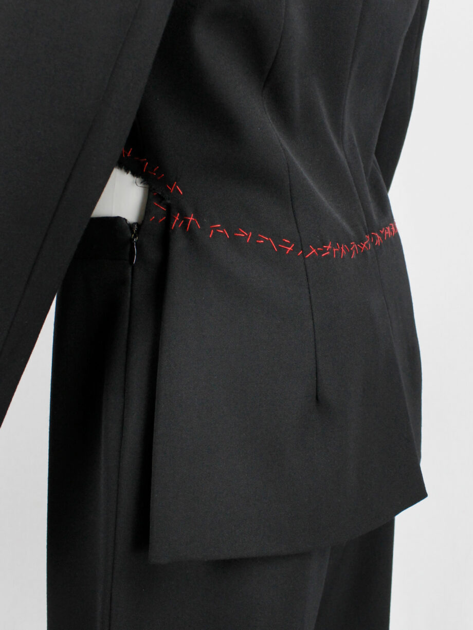 Jurgi Persoons black blazer deconstructed into a tailcoat with red stitches fall 1999 (19)