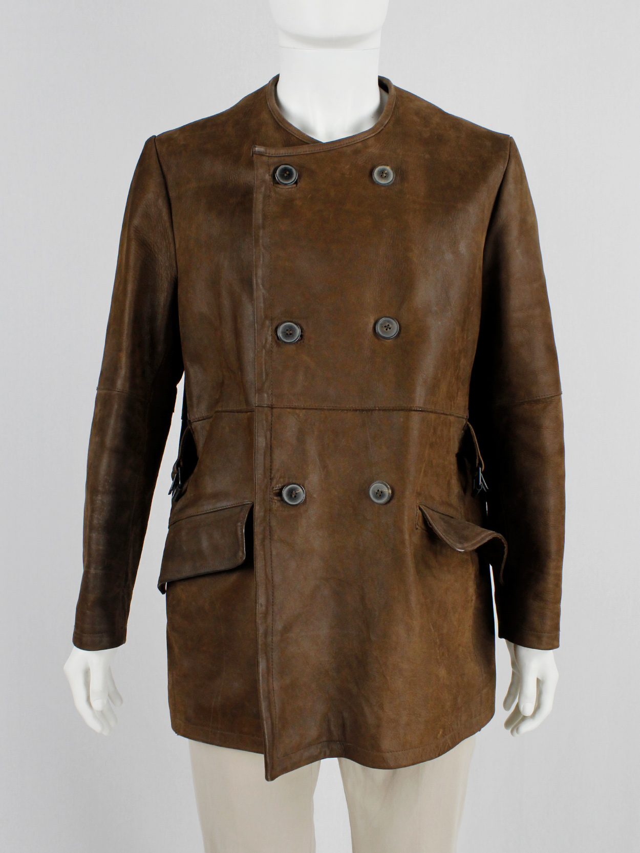 Lieve Van Gorp brown double breasted leather coat in thick leather ...