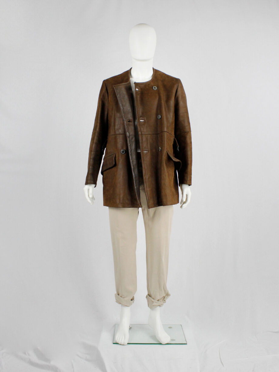 Lieve Van Gorp brown double breasted leather coat in thick leather 1993 1995 vaniitas (9)