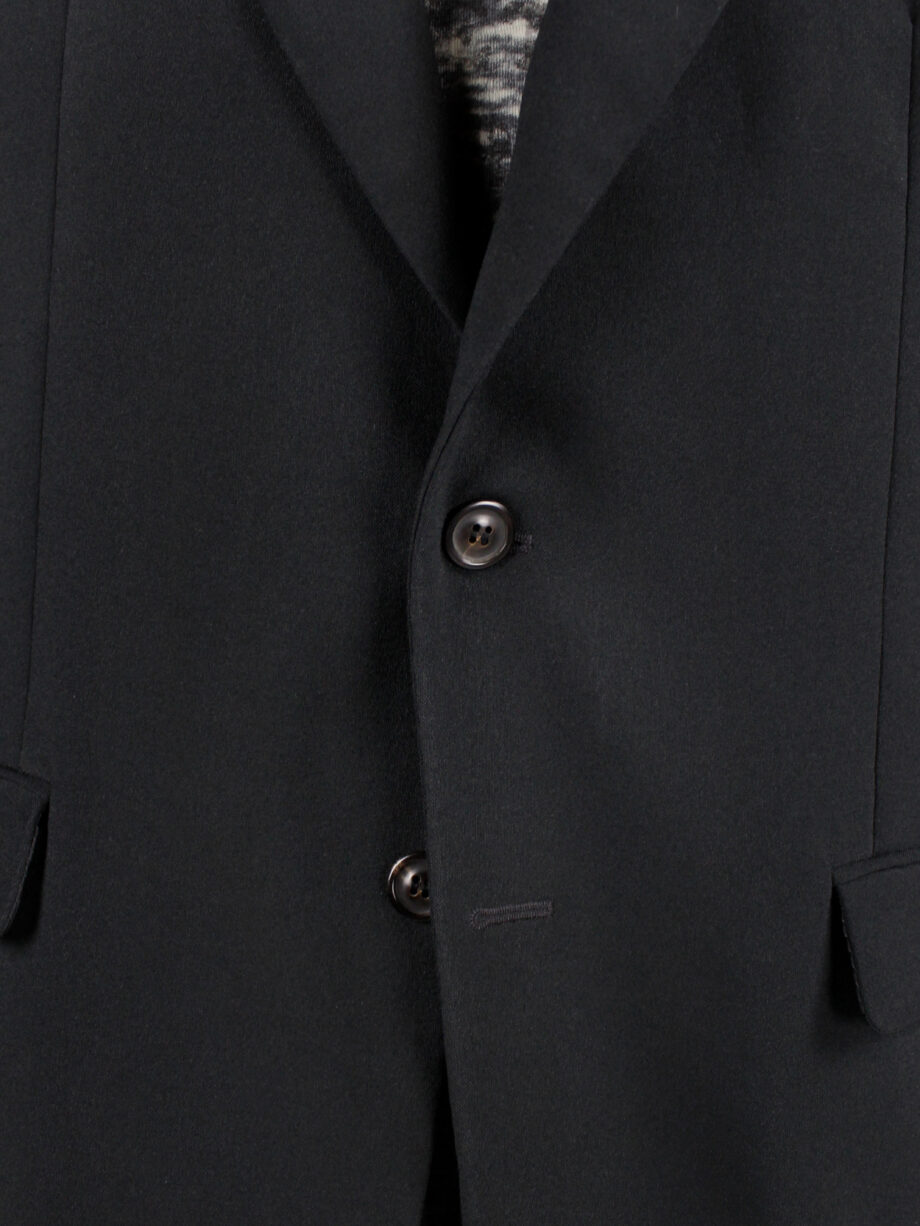 Maison Martin Margiela 10 classic black blazer with trompe-l’oeil button closure spring 1999 (10)