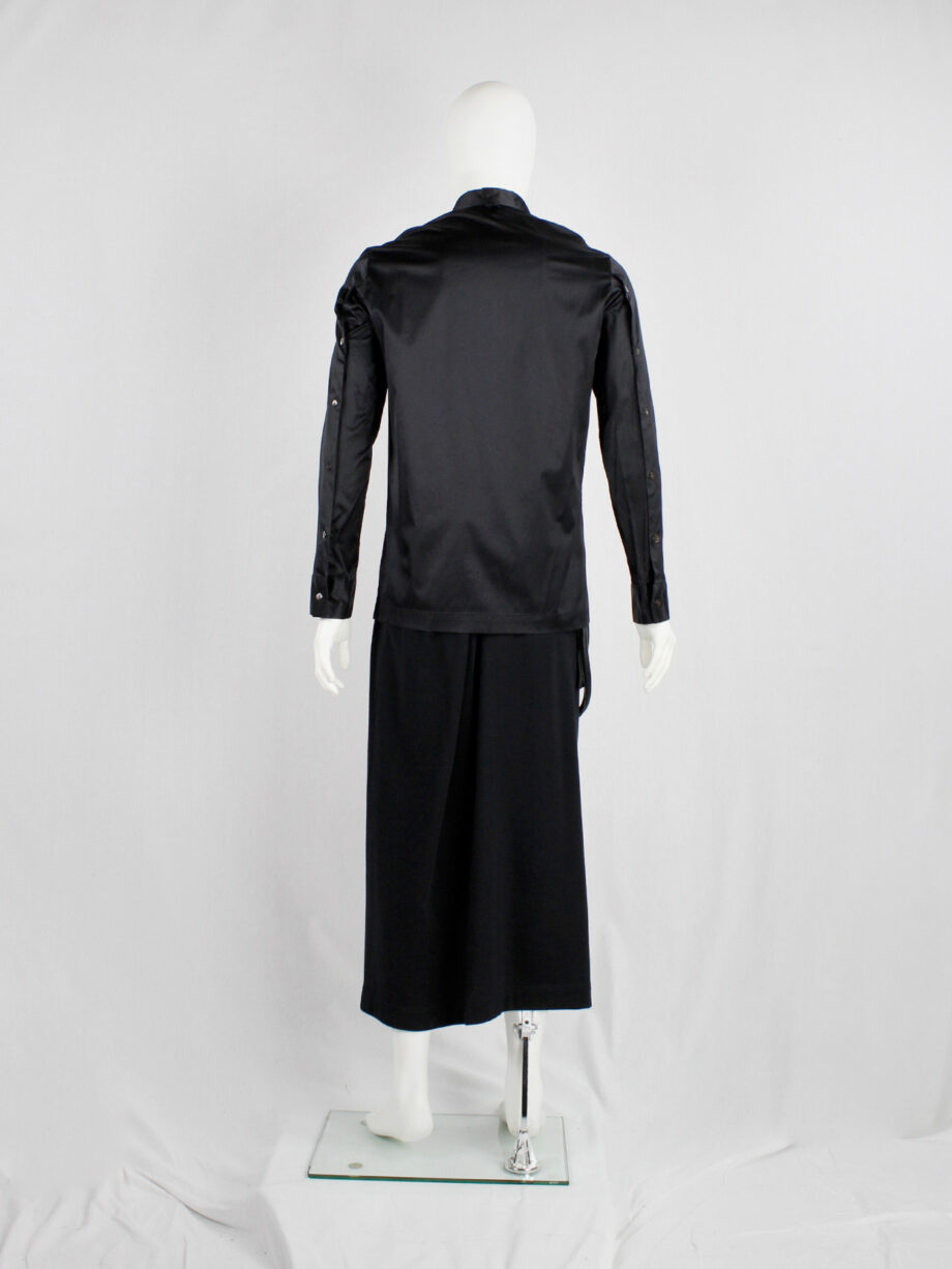 vaniitas Lieve Van Gorp black shirt with buttons along the back of the sleeves fall 1998 (5)