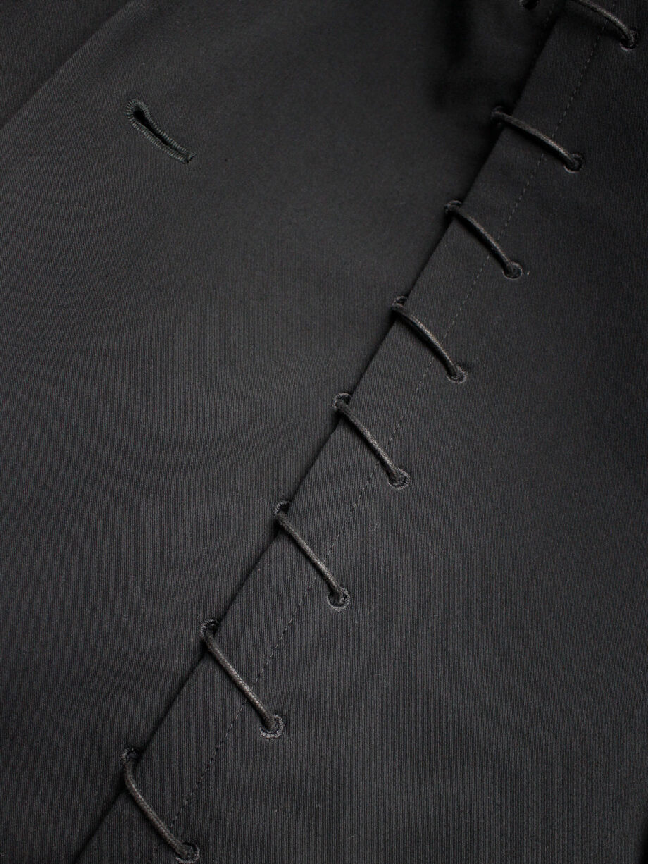 vaniitas Lieve Van Gorp black tailored blazer with two laced up front slits spring 2000 (4)