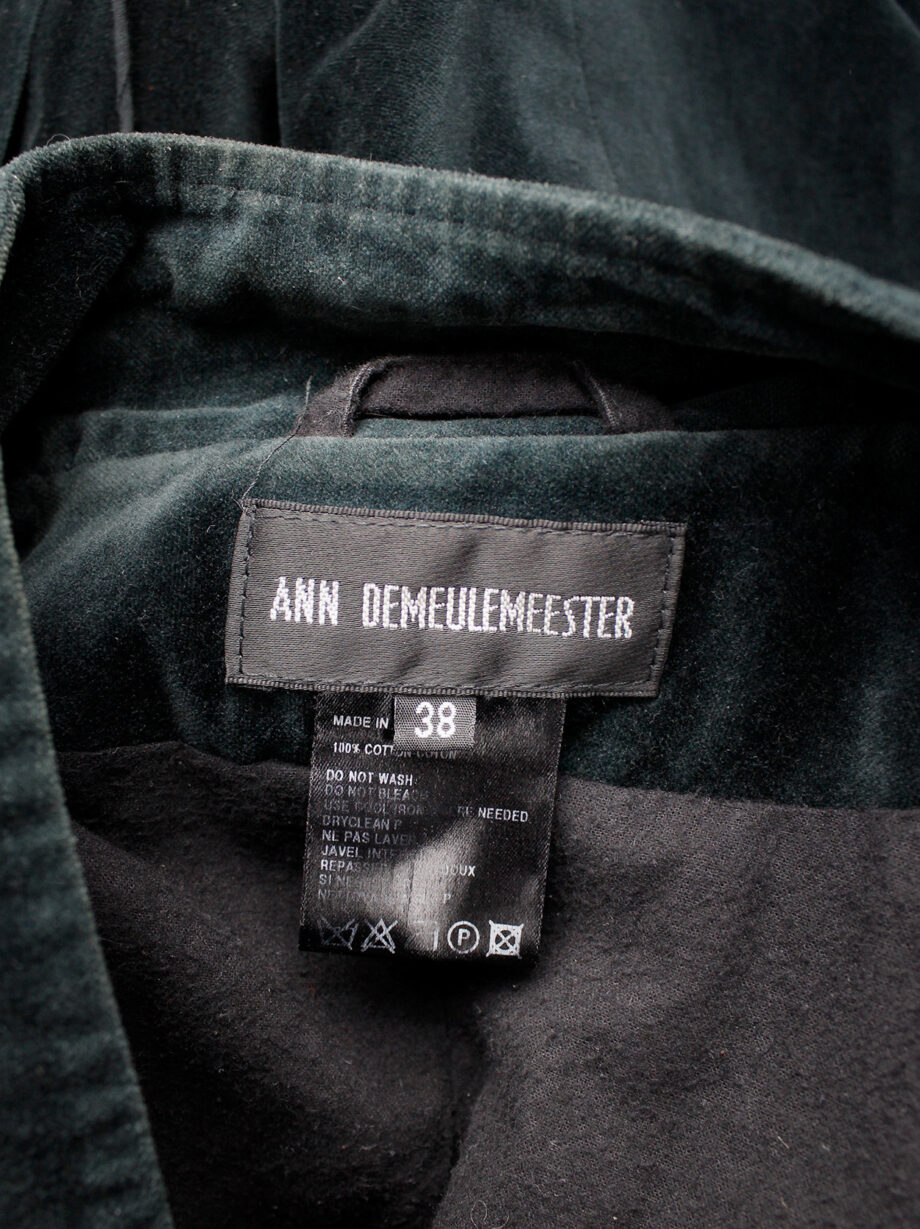Ann Demeulemeester emerald green double breasted velvet coat fall 2005 (9)