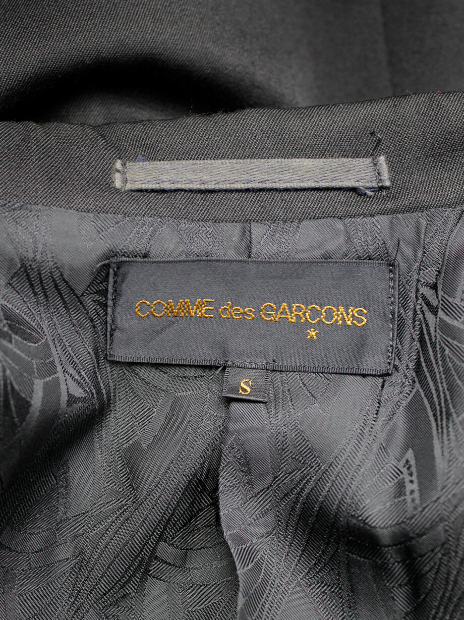 Comme des Garcons black blazer with scrunched lining coming out of the sleeves 1992 (6)