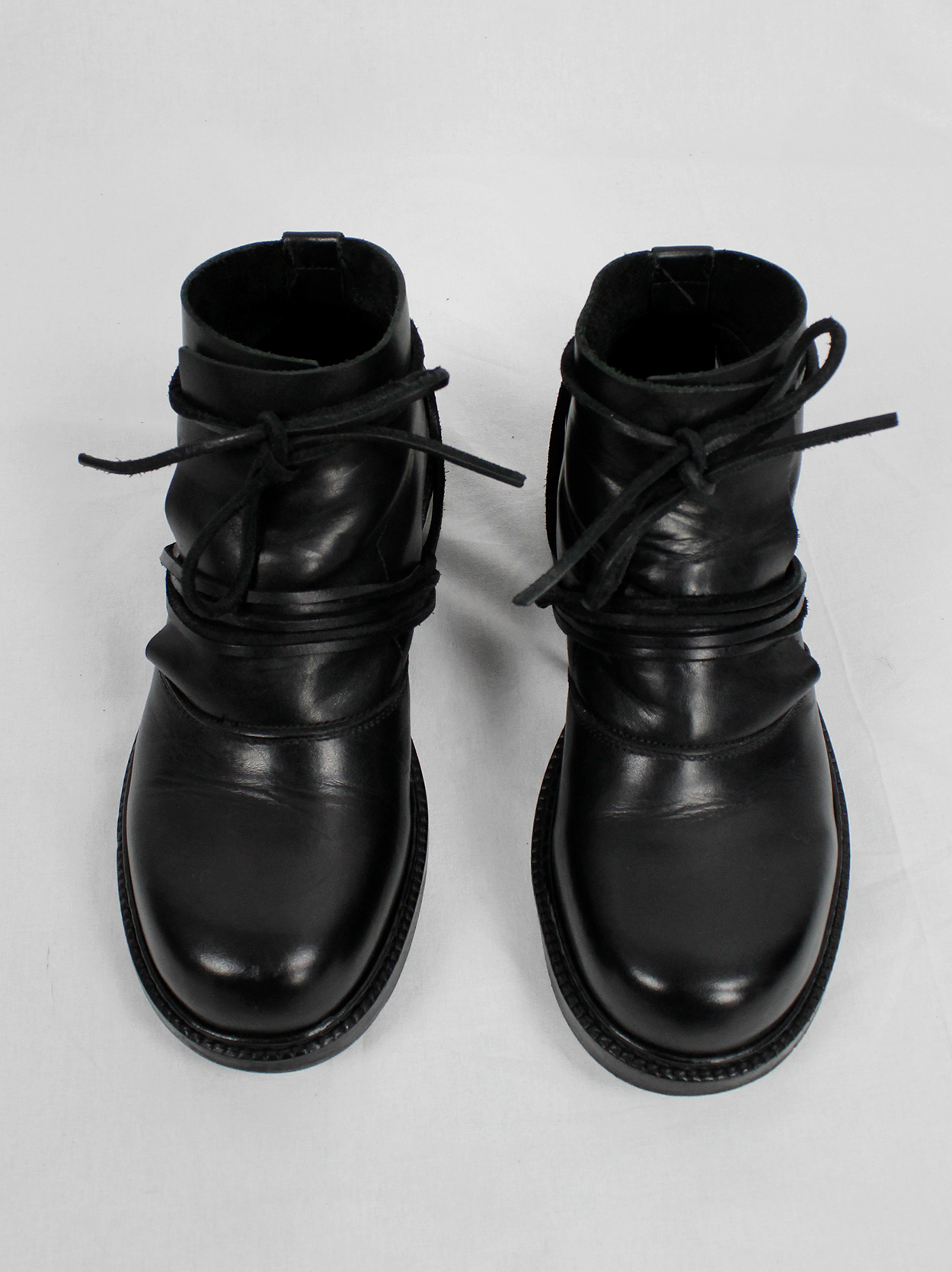 Dirk Bikkembergs black boots with flap and laces through the heel (38 ...