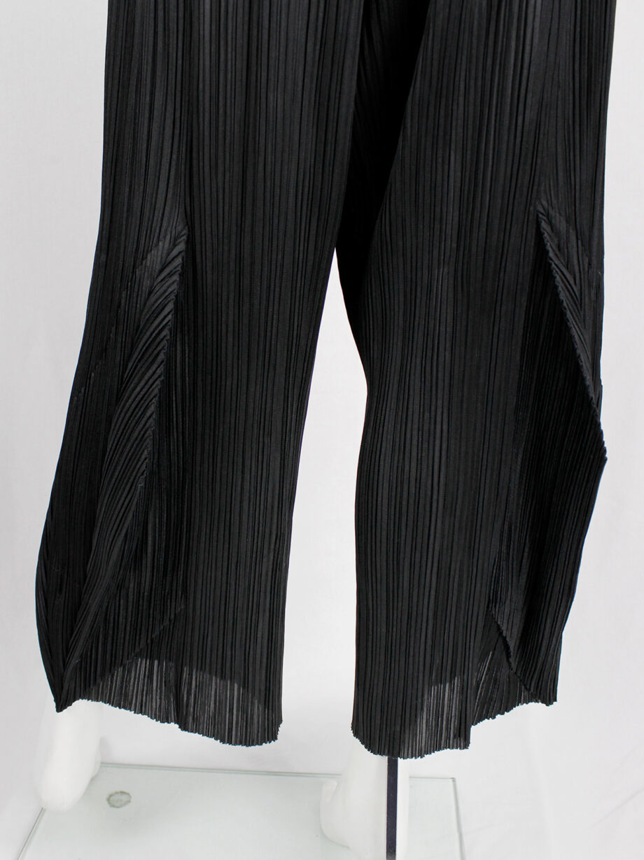 Issey Miyake Pleats Please black wide trousers with 3D triangles at the hem (8)