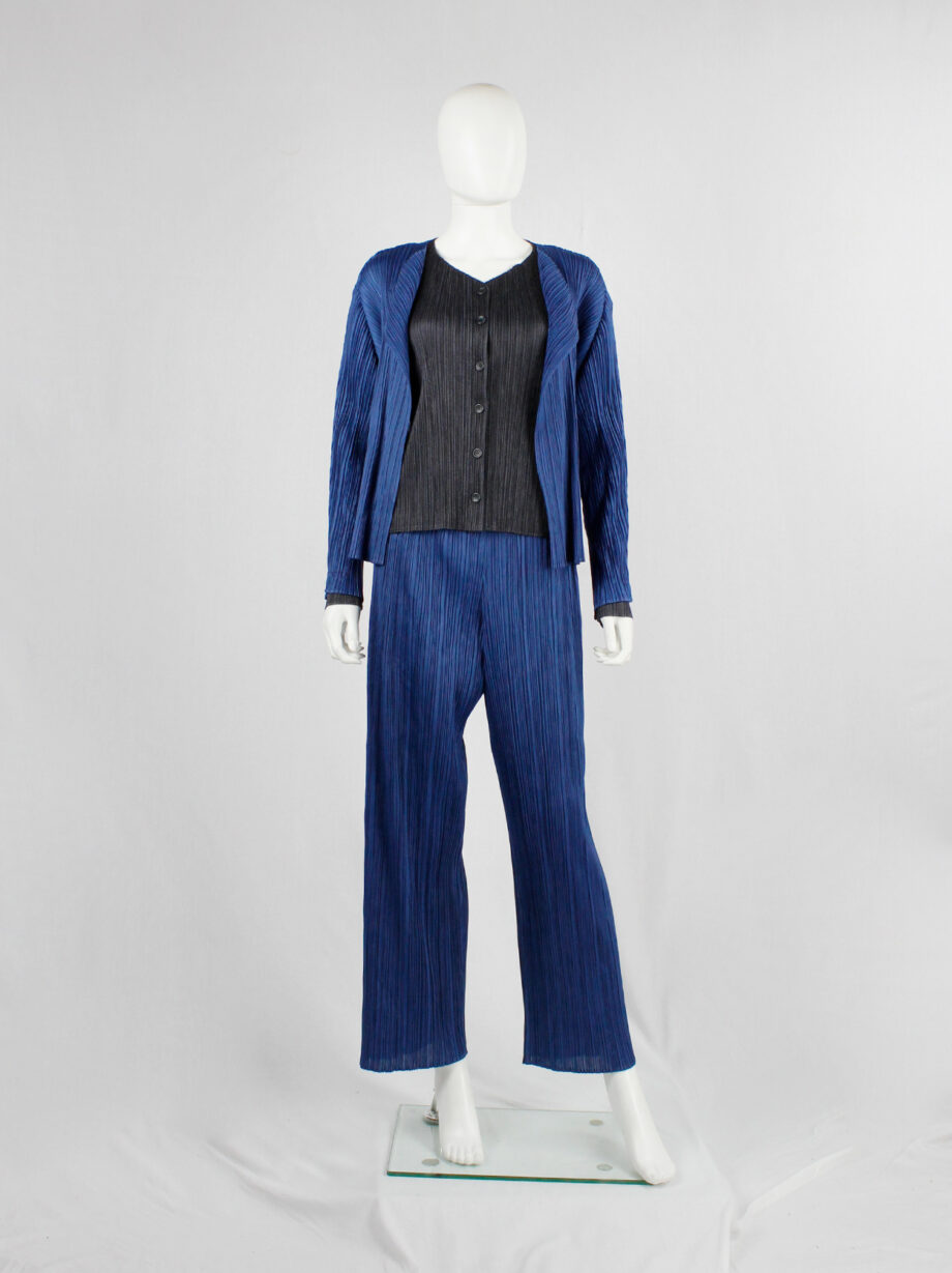 Issey Miyake Pleats Please bright blue trousers and cardigan with fine pleating (16)