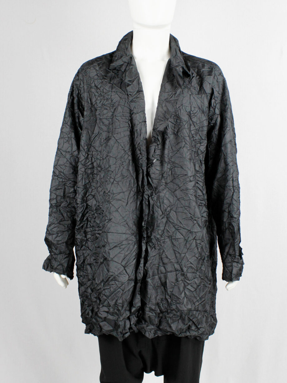 Issey Miyake black oversized shirt in permanently wrinkled fabric (12)