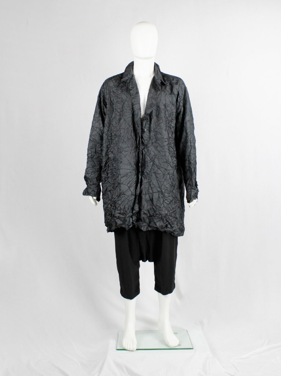 Issey Miyake black oversized shirt in permanently wrinkled fabric (13)