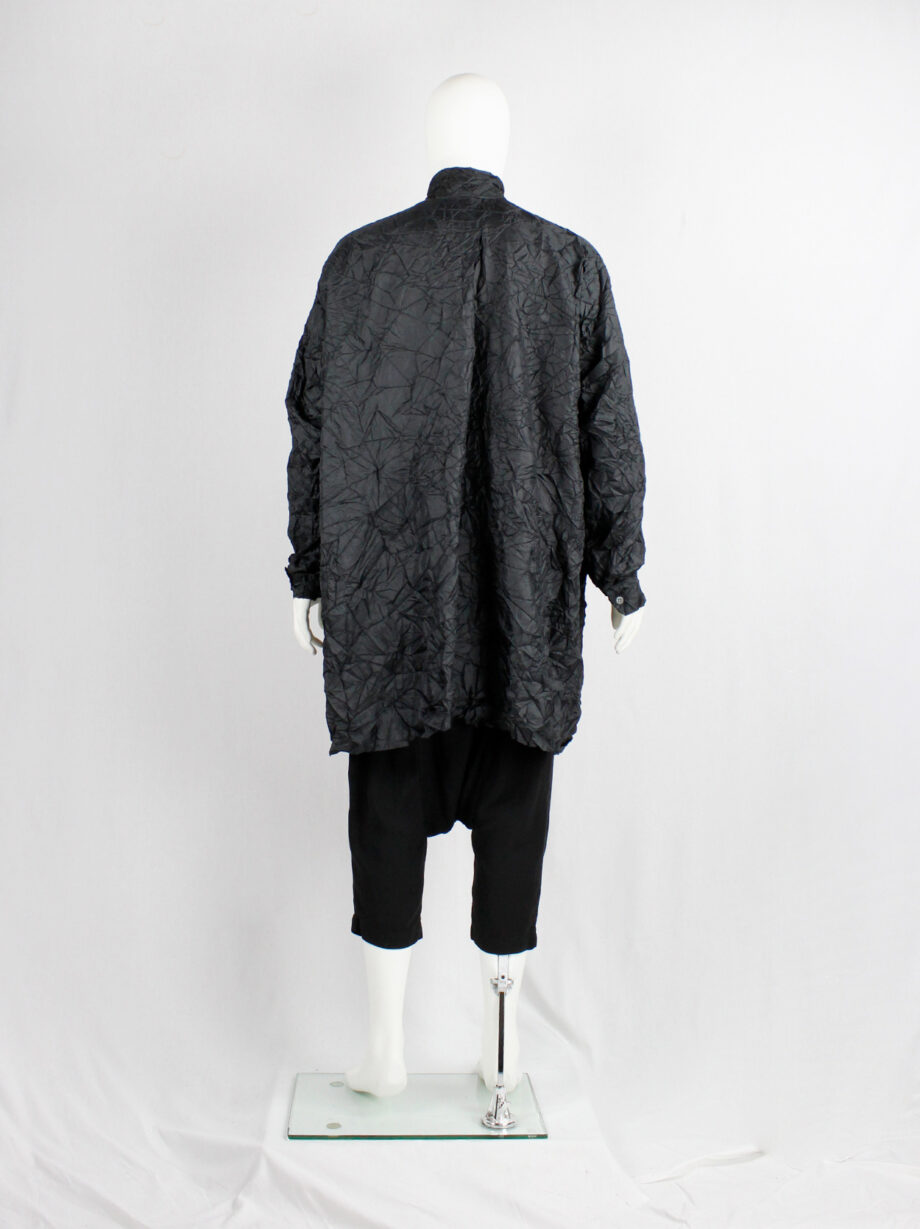 Issey Miyake black oversized shirt in permanently wrinkled fabric (9)