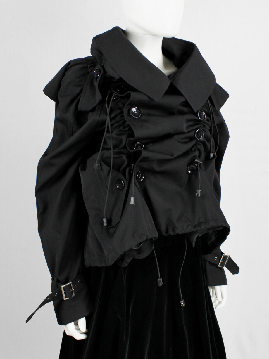 Junya Watanabe black scrunched drawstring jacket with oversized collar fall 2005 (17)
