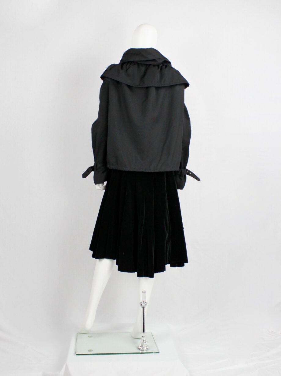 Junya Watanabe black scrunched drawstring jacket with oversized collar fall 2005 (20)