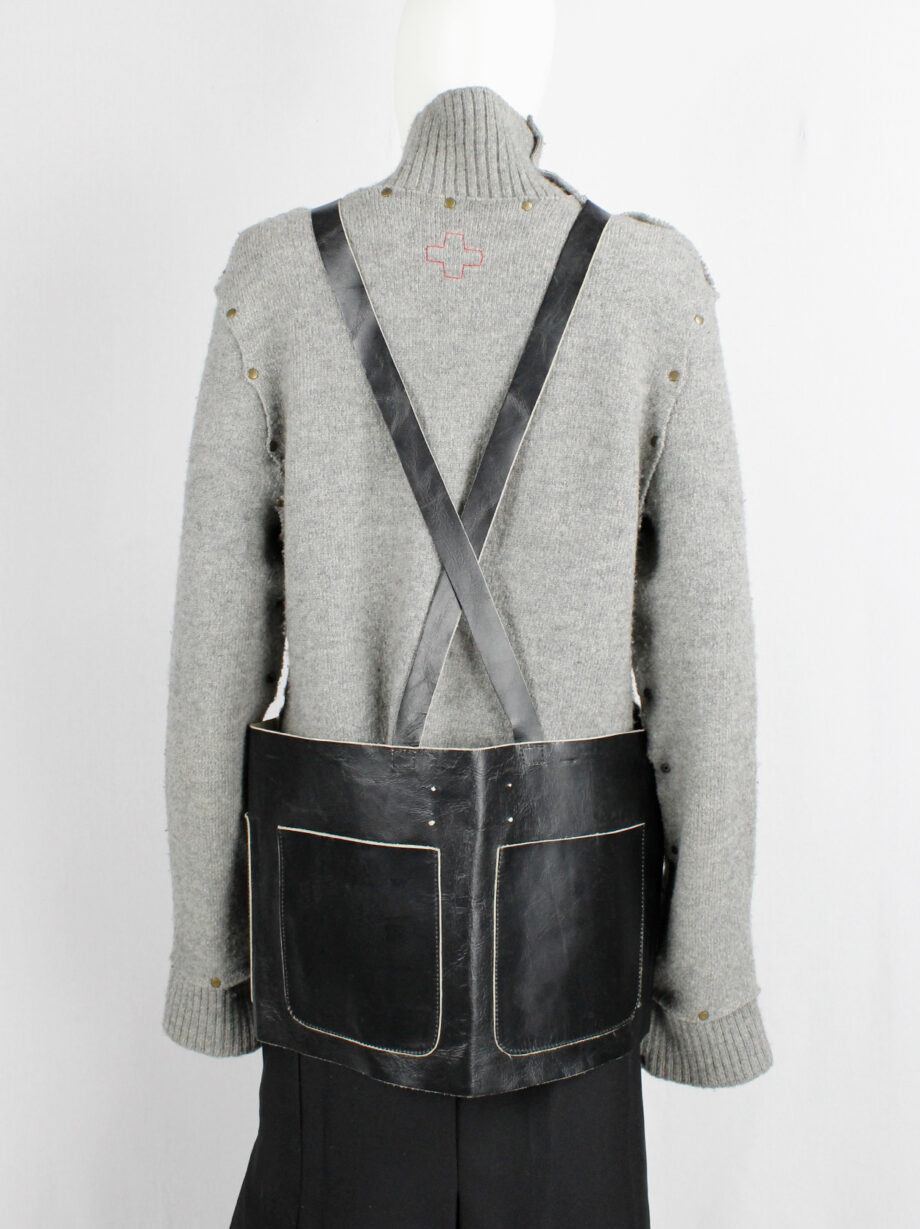 Maison Martin Margiela black leather apron with four pockets and crossed straps fall 1998 (19)