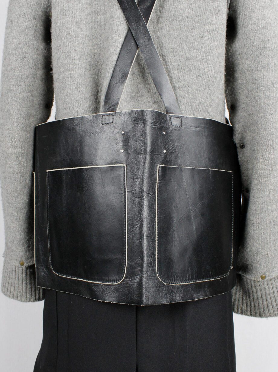 Maison Martin Margiela black leather apron with four pockets and crossed straps fall 1998 (20)