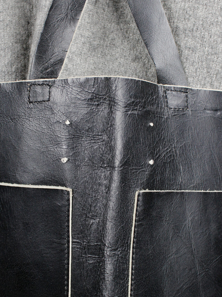 Maison Martin Margiela black leather apron with four pockets and crossed straps fall 1998 (21)