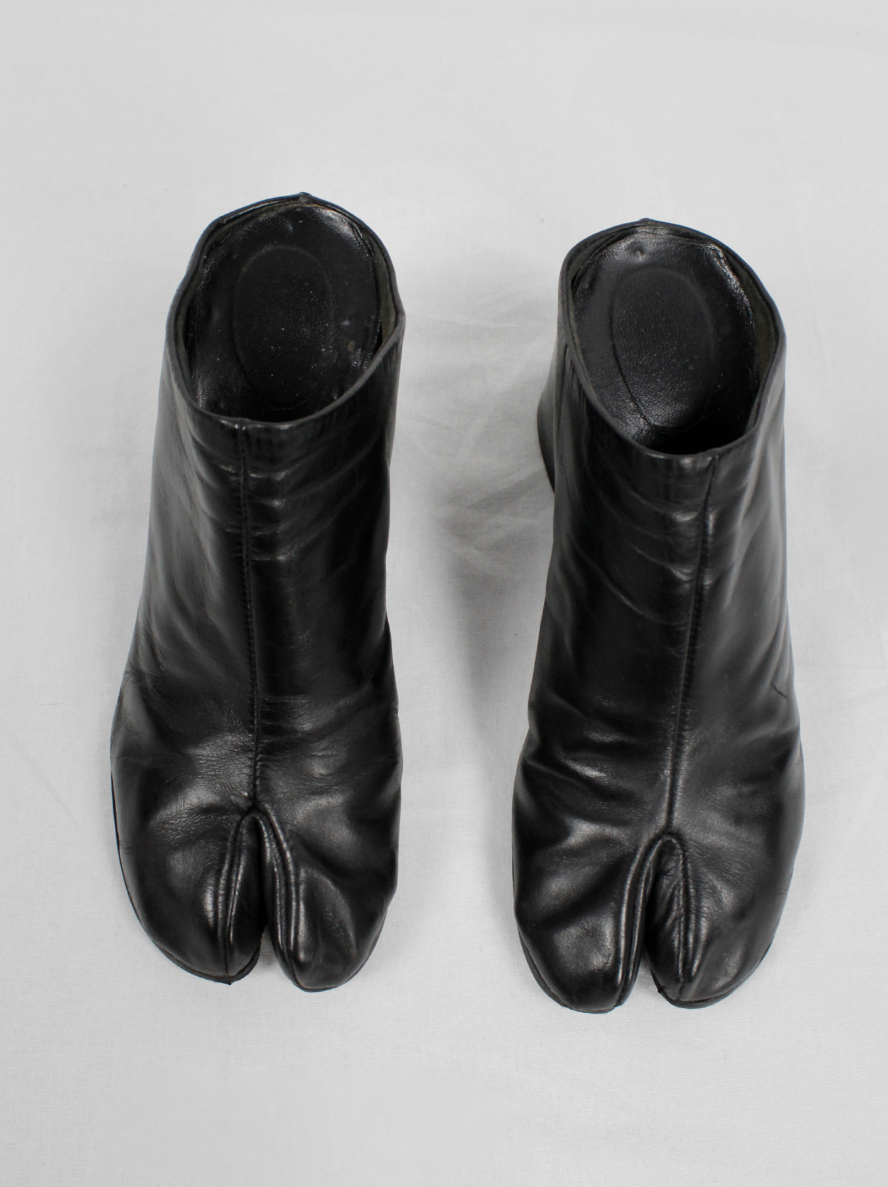 Maison Martin Margiela black tabi slippers with wedge heel (39 ...