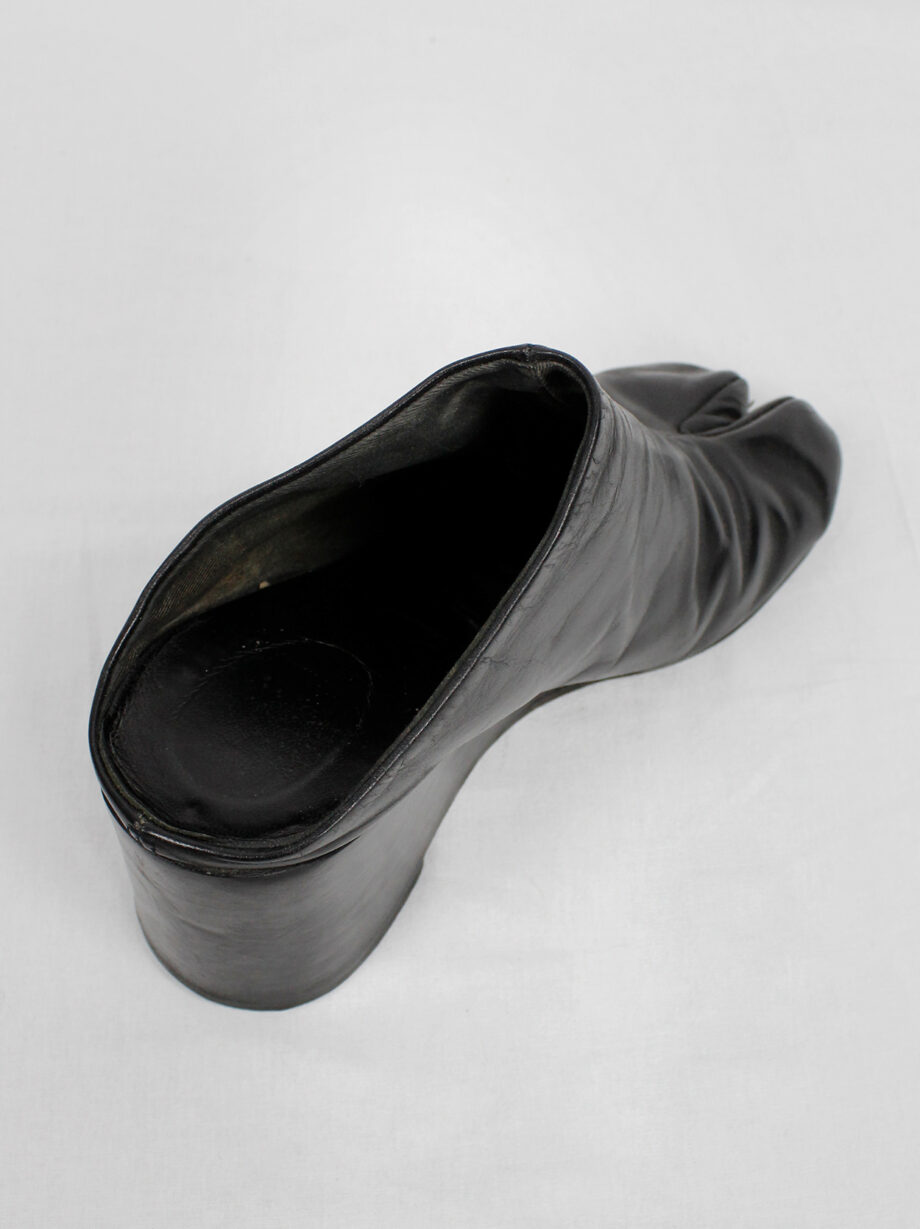 Maison Martin Margiela black tabi slippers with wedge heel spring 2002 (20)