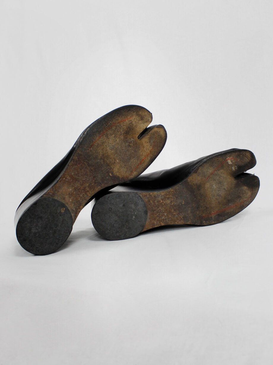 Maison Martin Margiela black tabi slippers with wedge heel spring 2002 (6)