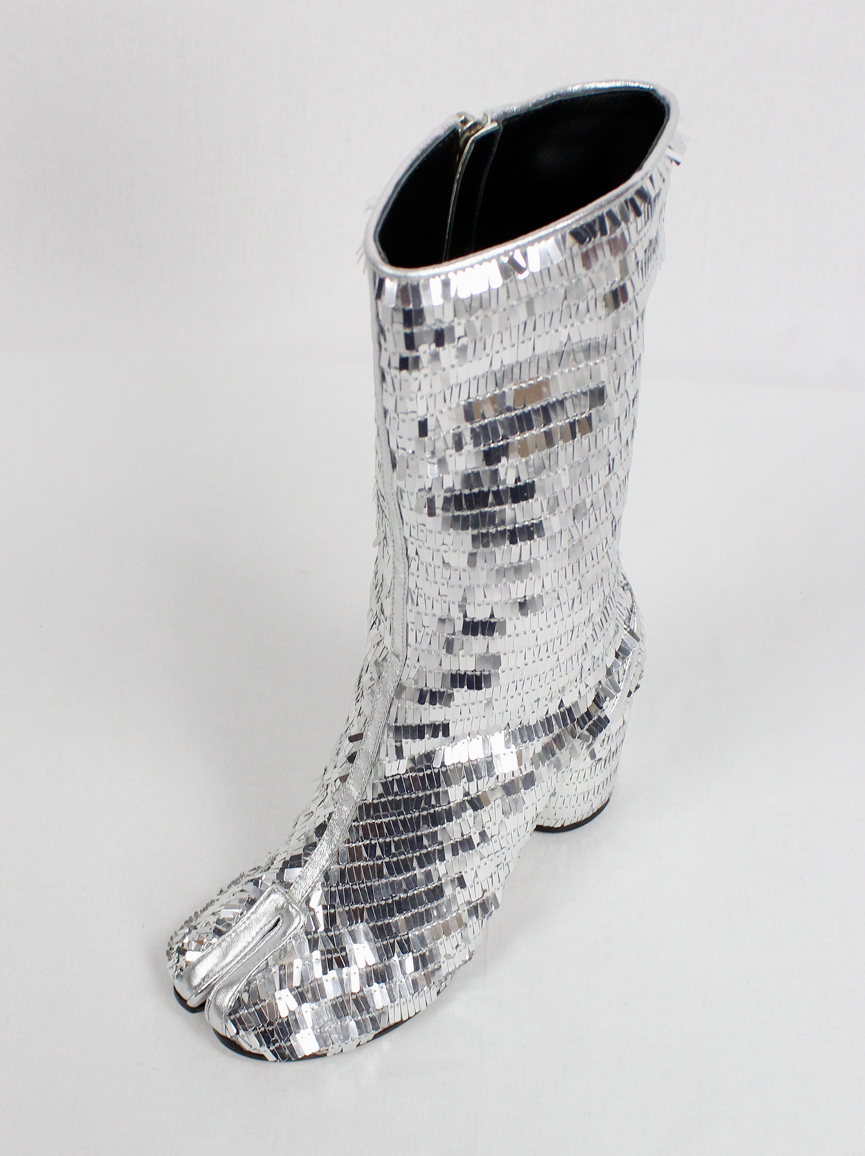 Maison Margiela disco tabi boots covered in silver sequins (37) — fall ...