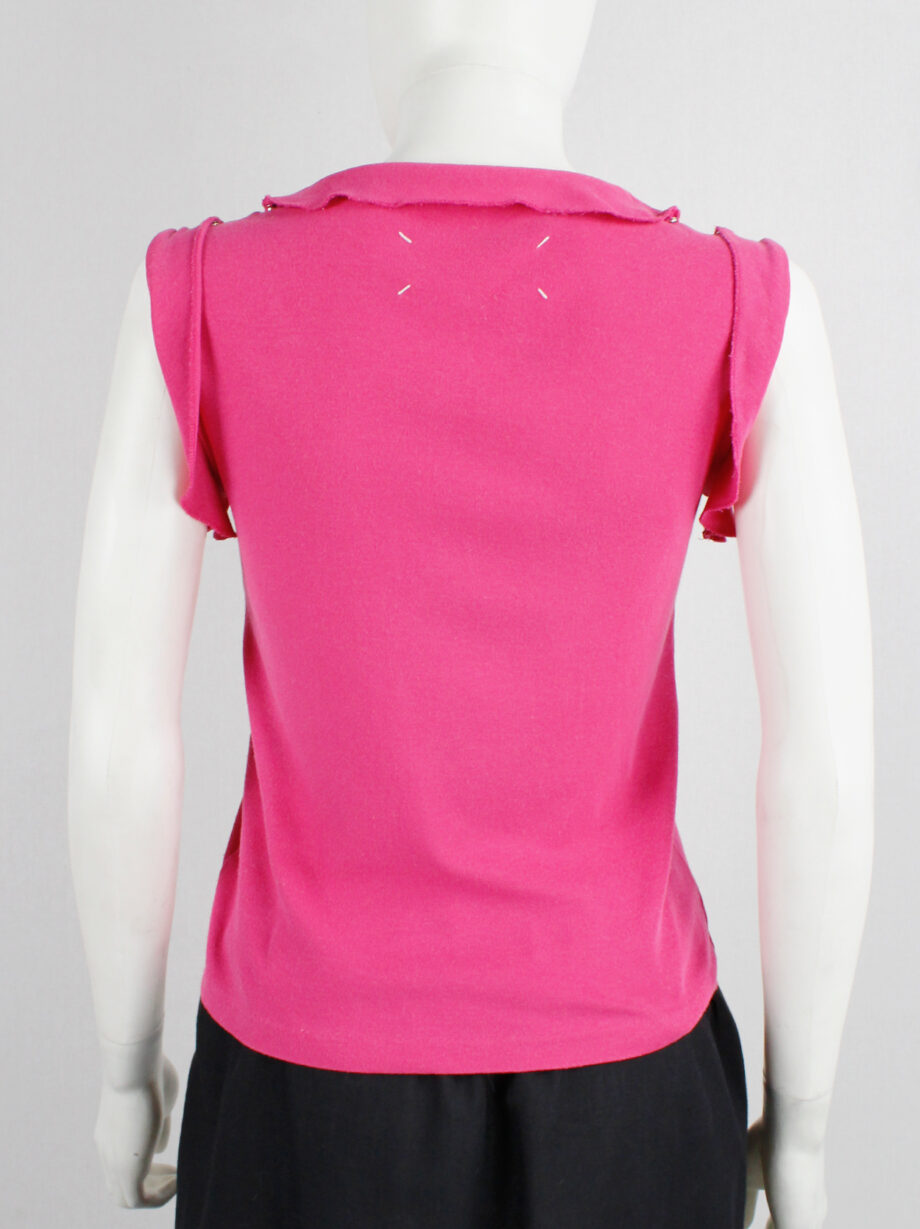 Maison Martin Margiela reproduction of a 1993 pink top with shoulder snap buttons spring 1999 (8)