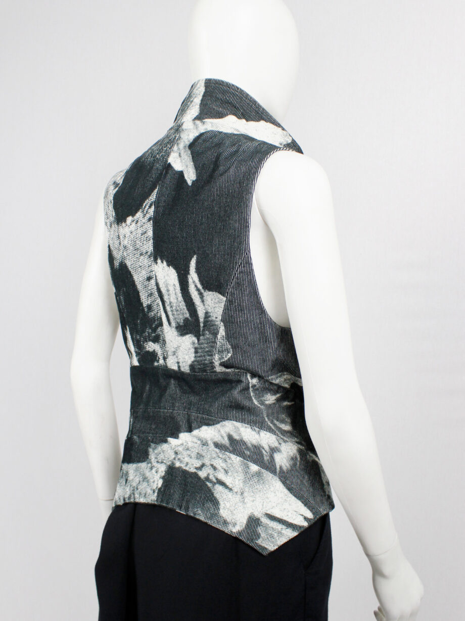 Ann Demeulemeester black and white bird print vest with standing neckline spring 2010 (20)
