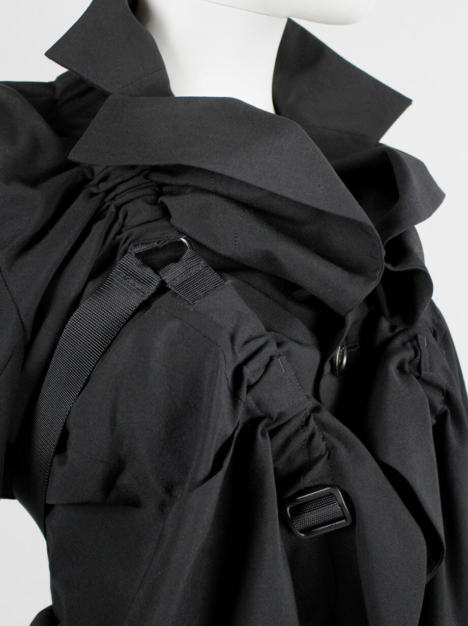 Junya Watanabe black parachute jacket with harness straps and open back spring 2003 (14)