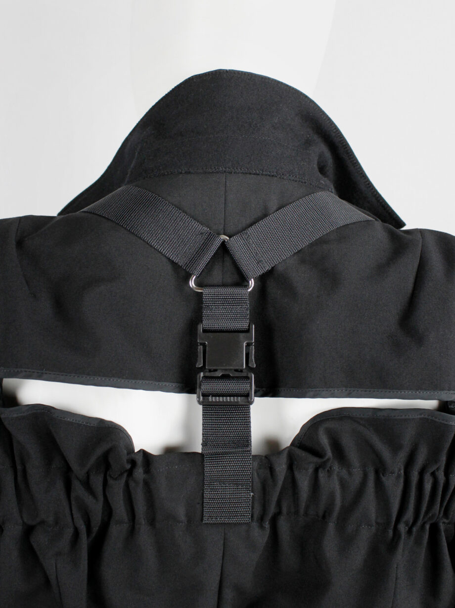 Junya Watanabe black parachute jacket with harness straps and open back spring 2003 (15)