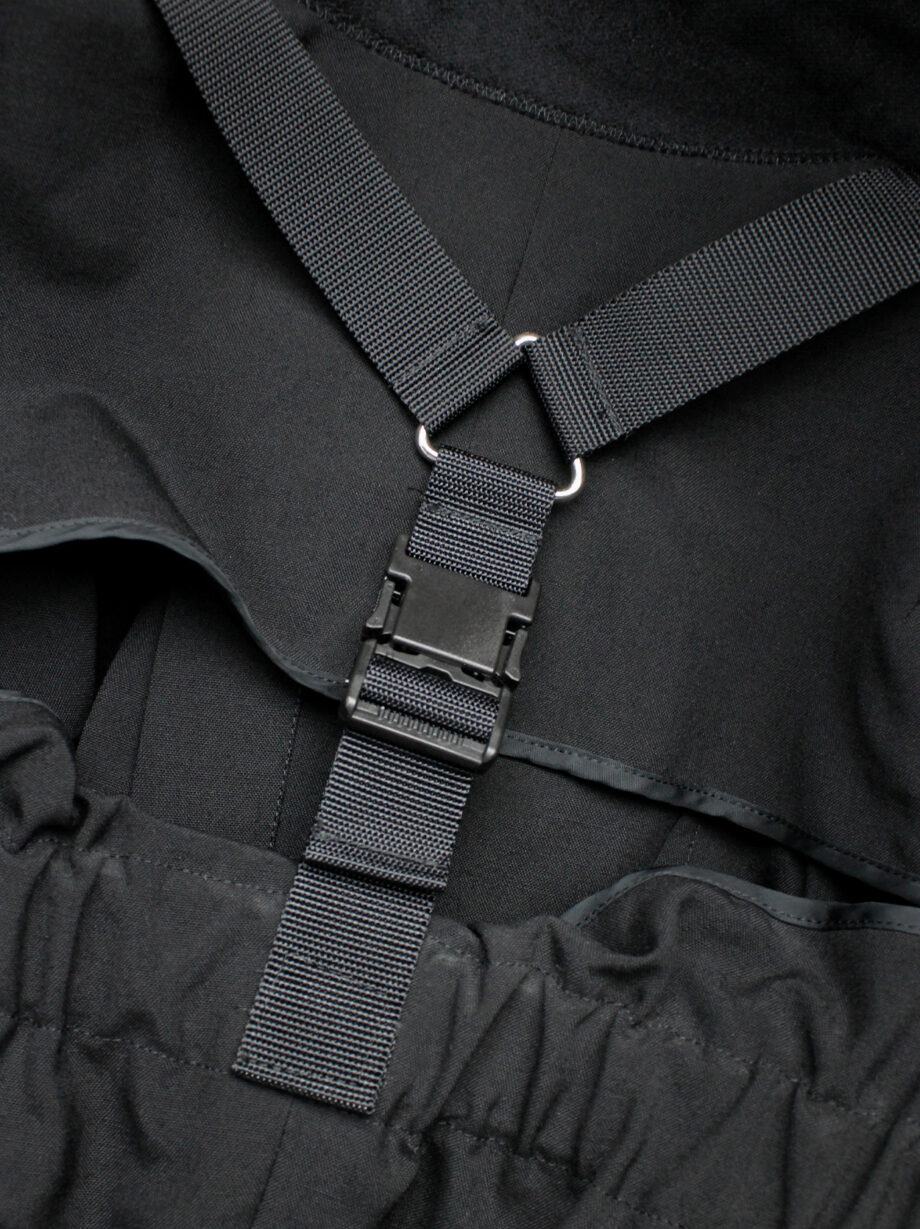 Junya Watanabe black parachute jacket with harness straps and open back spring 2003 (2)