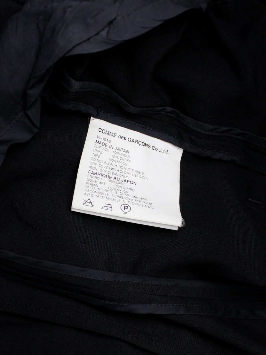 Junya Watanabe black parachute jacket with harness straps and open back spring 2003 (3)