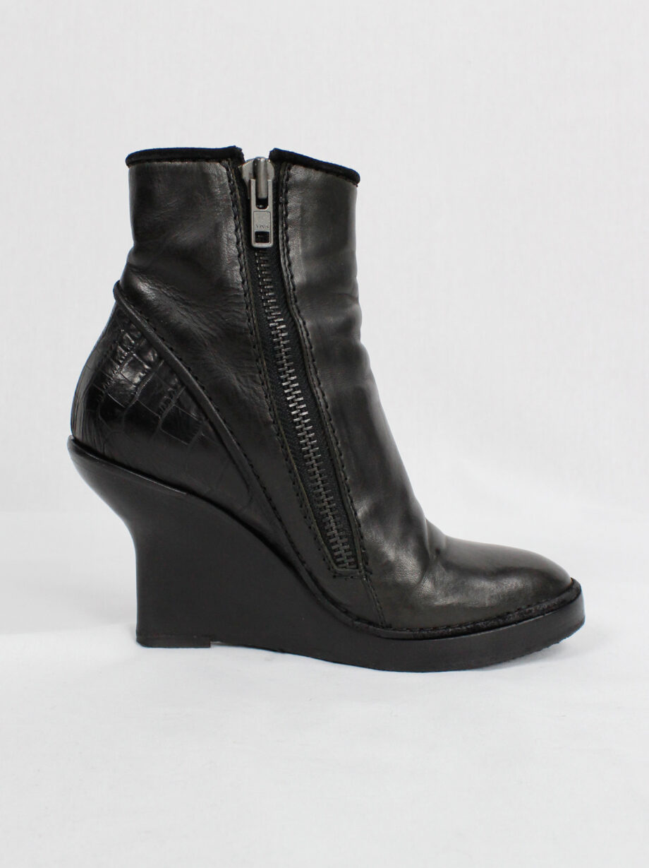 Haider Ackermann black ankle boots witch curved wedge heel fall 2011 (2)