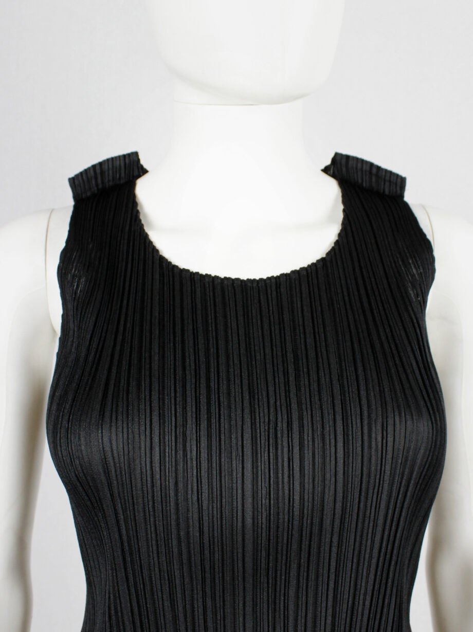 Issey Miyake Pleats Please black pleated sleeveless top with tucked shoulders (1)