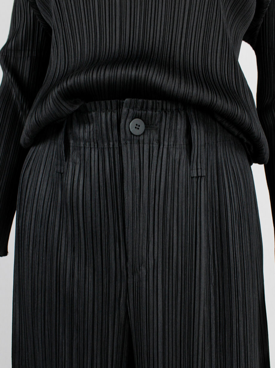 Issey Miyake Pleats Please black pleated trousers with wide legs and fake button closure (2)