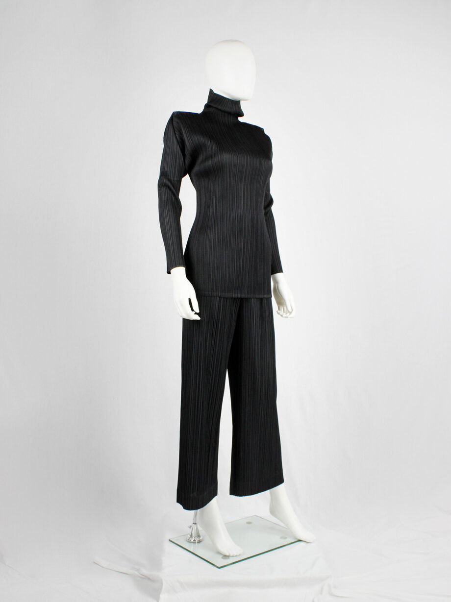 Issey Miyake Pleats Please black pleated trousers with wide legs and fake button closure (4)