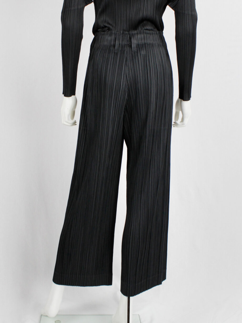 Issey Miyake Pleats Please black pleated trousers with wide legs and fake button closure (6)