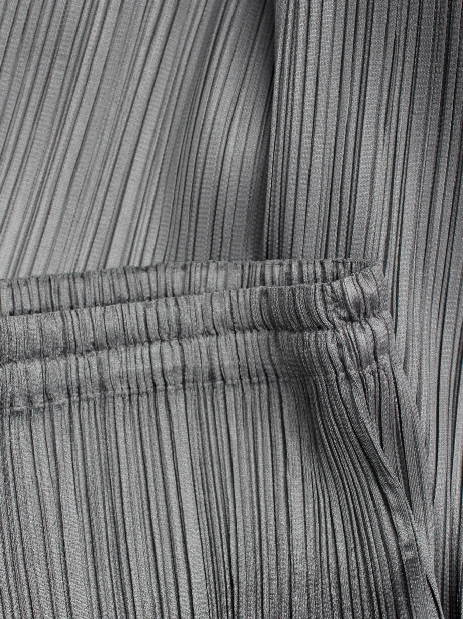 Issey Miyake Pleats Please grey midi-length pencil skirt with fine pleats (6)