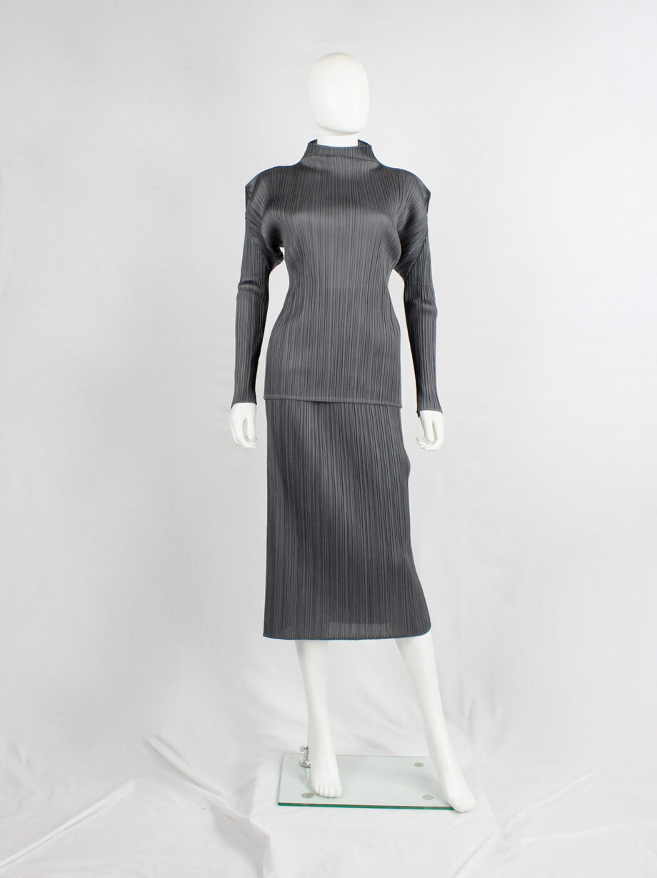 Issey Miyake Pleats Please grey midi-length pencil skirt with fine pleats (9)
