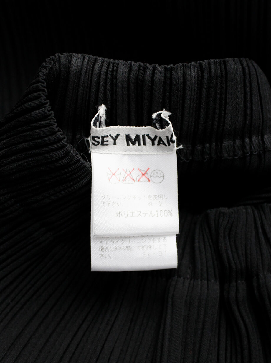 Issey Miyake black straight maxi skirt with fine pressed pleats early 2000s (8)