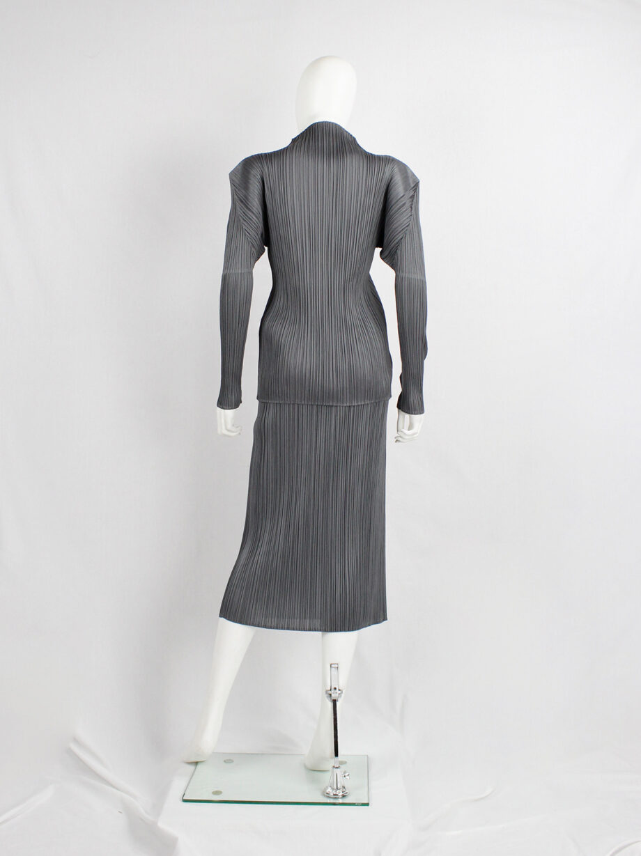 Issey Miyake grey pleated turtleneck jumper with square shoulders (4)