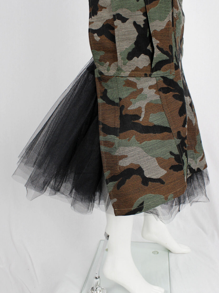 Junya Watanabe camo deconstructed skirt with black tulle pettycoat fall 2010 (25)