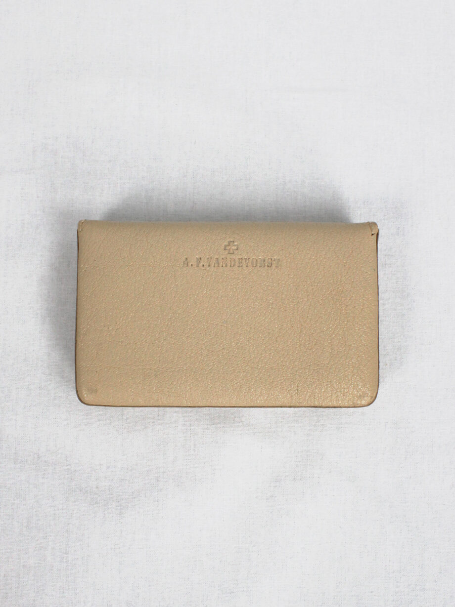 af Vandevorst beige leather card holder with red stitches (2)