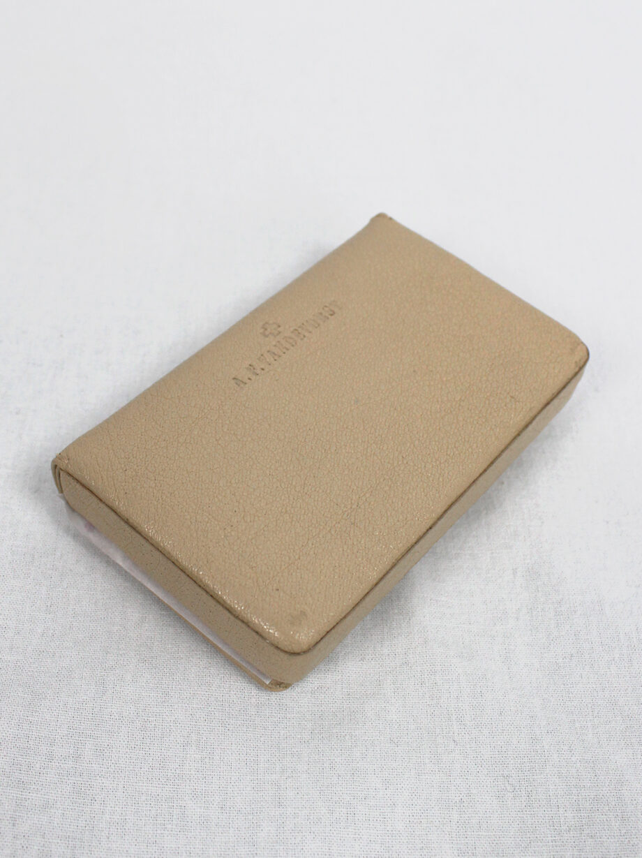 af Vandevorst beige leather card holder with red stitches (4)
