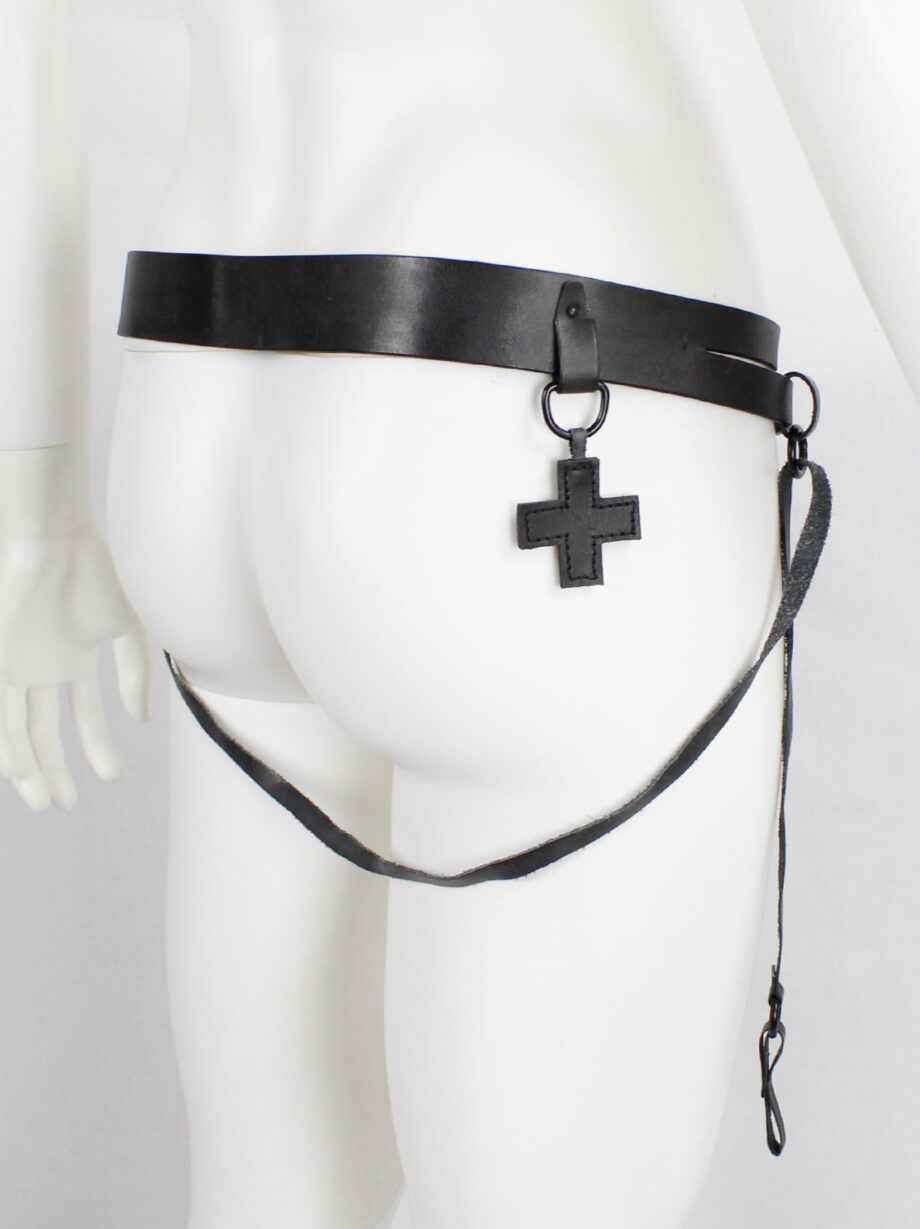 af Vandevorst black double belt with metal rings strap and cross charm spring 2010 (5)