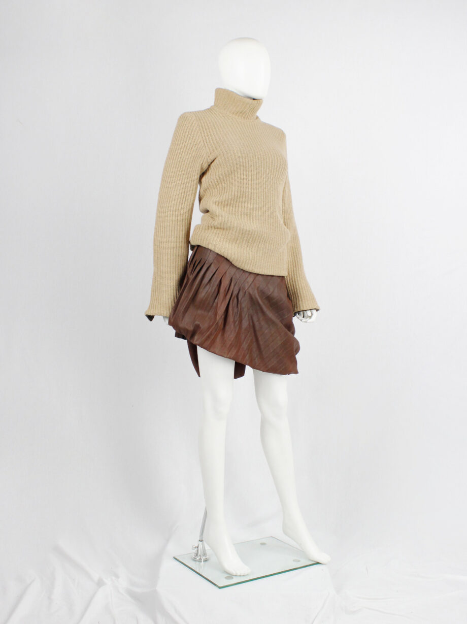 af Vandevorst brown leather pleated skirt with heavy bustle layering fall 2011 (16)
