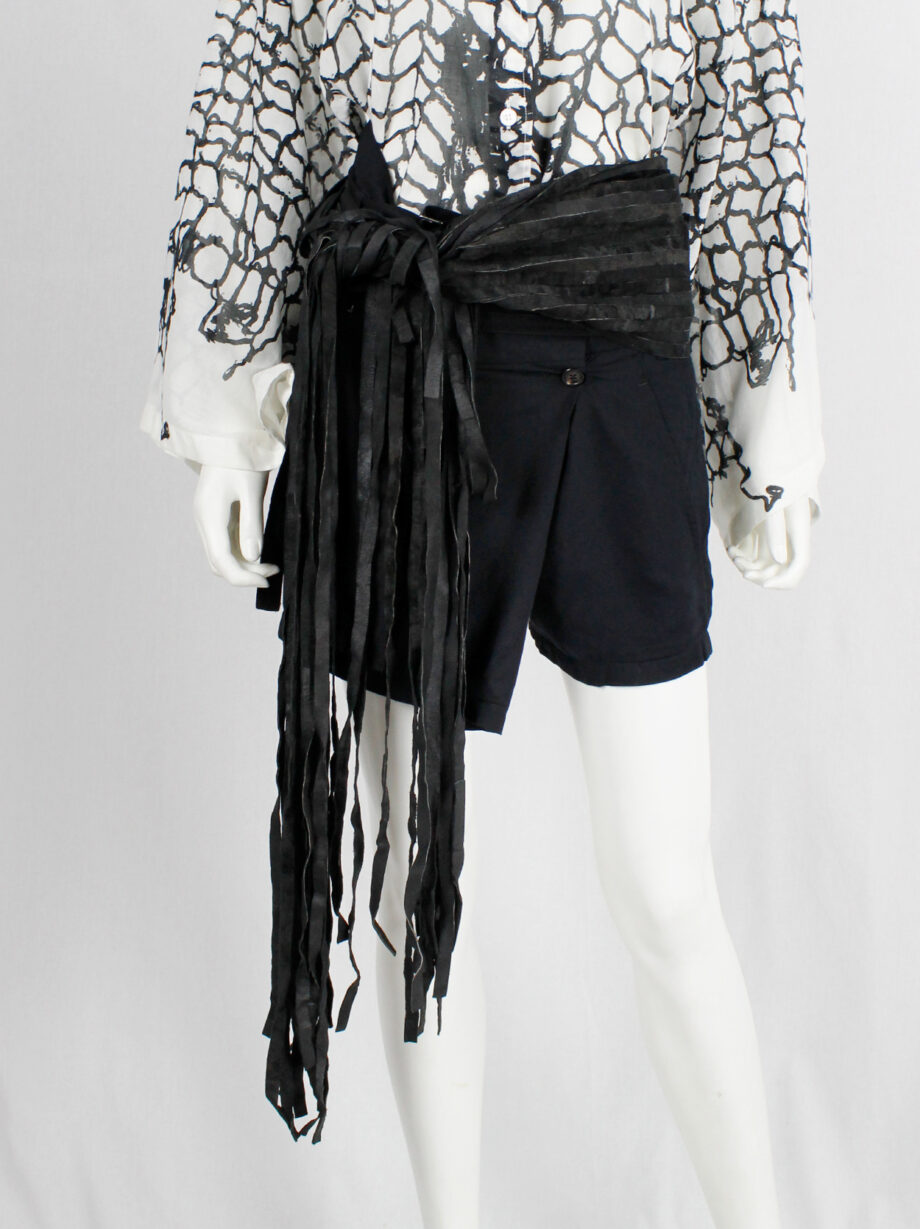 Ann Demeulemeester black wide leather belt with fringe ends made of 18 ribbons fall 2002 (19)