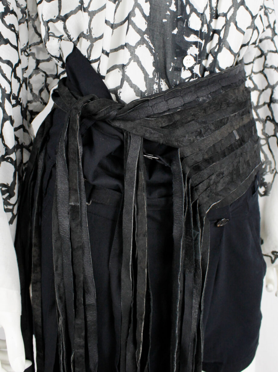 Ann Demeulemeester black wide leather belt with fringe ends made of 18 ribbons fall 2002 (6)