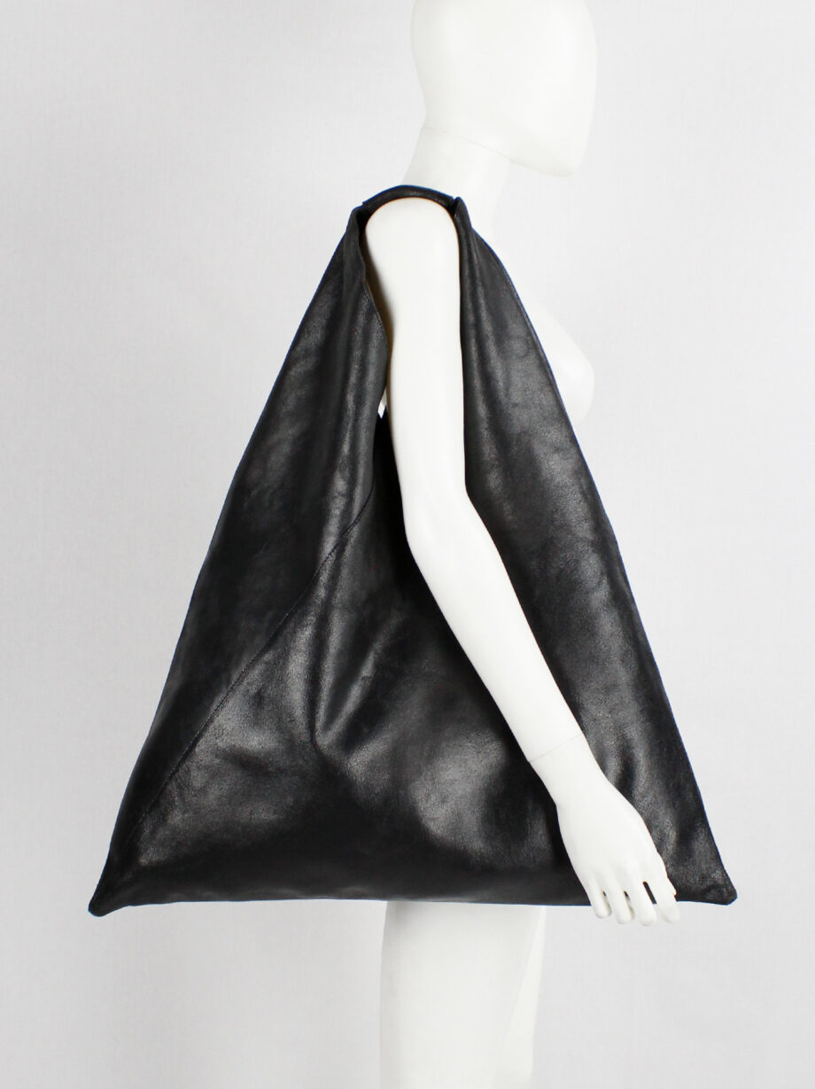 Maison Margiela MM6 black oversized bento bag in distressed leather spring 2012 (15)