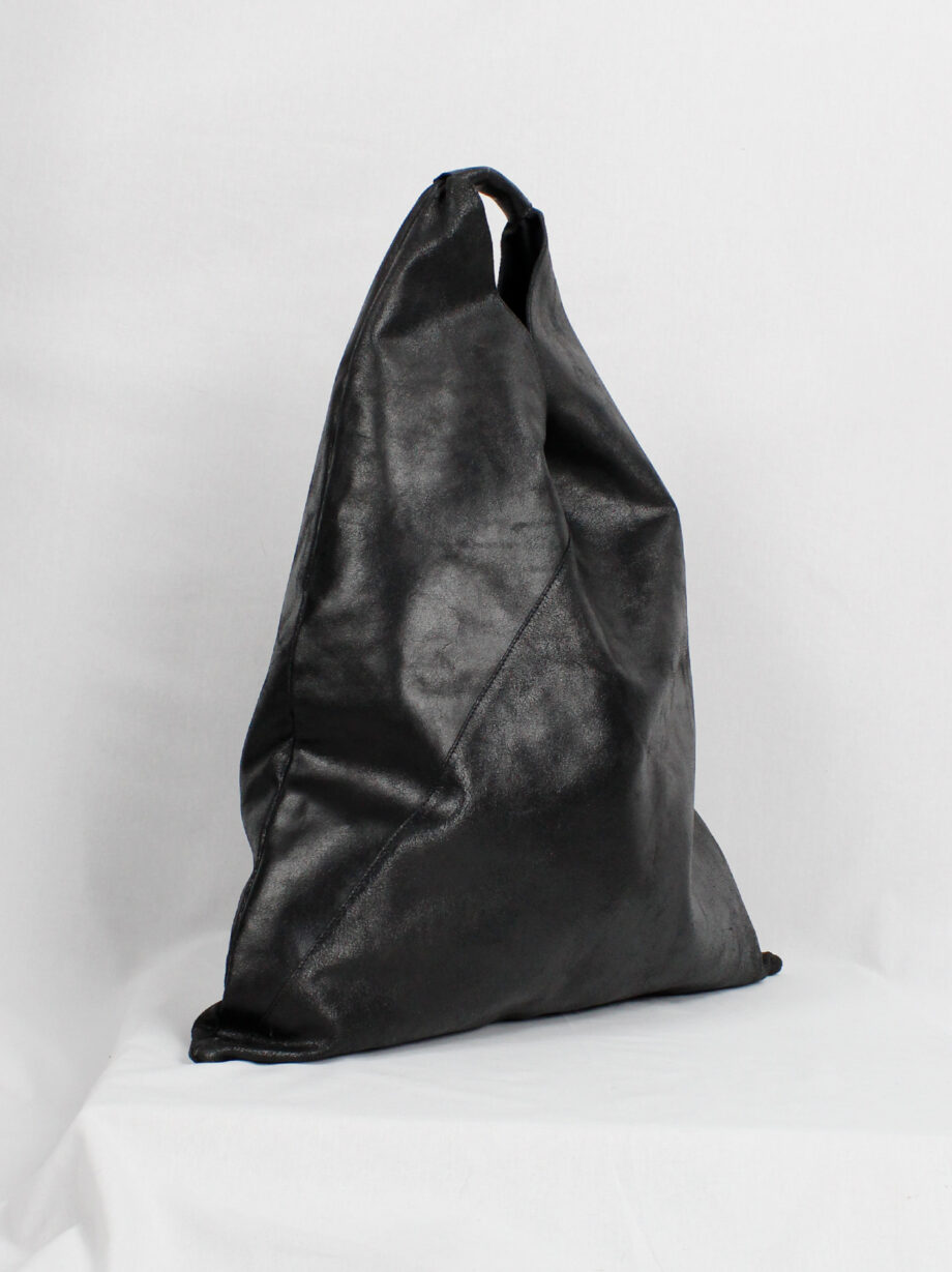 Maison Margiela MM6 black oversized bento bag in distressed leather spring 2012 (19)