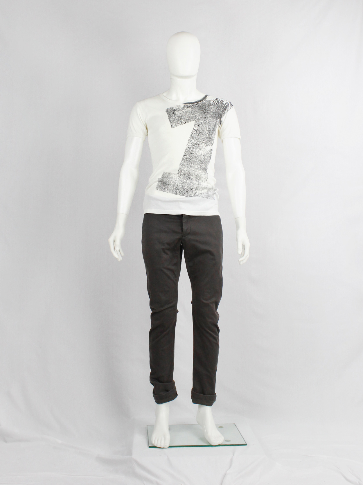 Maison Martin Margiela artisanal white t-shirt with number 1 print spring 2003 - V A N II T A
